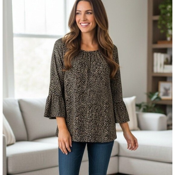 Michael Kors Size M Blouse Micro-Giraffe 3/4 Sleeve Bell Cuff Flowy Designer - Picture 1 of 10